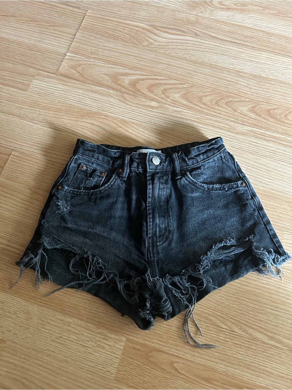 Zara Denim Black Raw Edge Jean Shorts Size 0